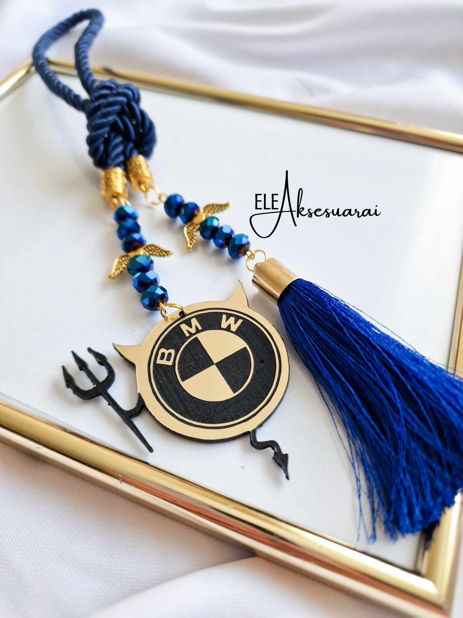 Mėlynas autopakabukas ,,Velniukas"