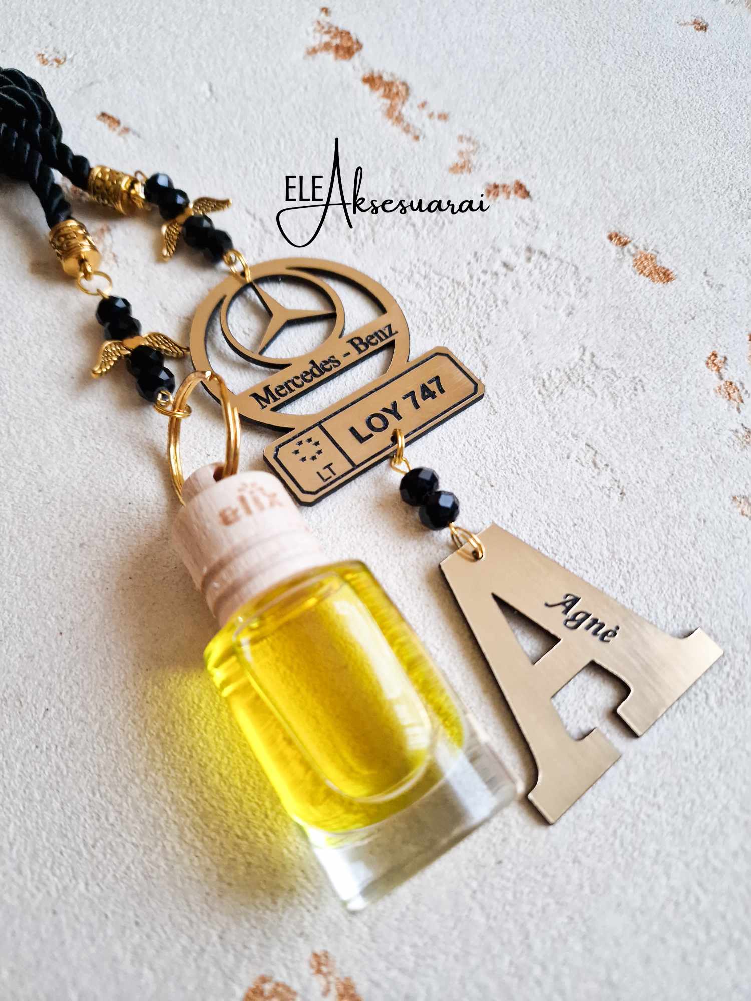 Autopakabukas ,,Markė ir numeriai kartu"