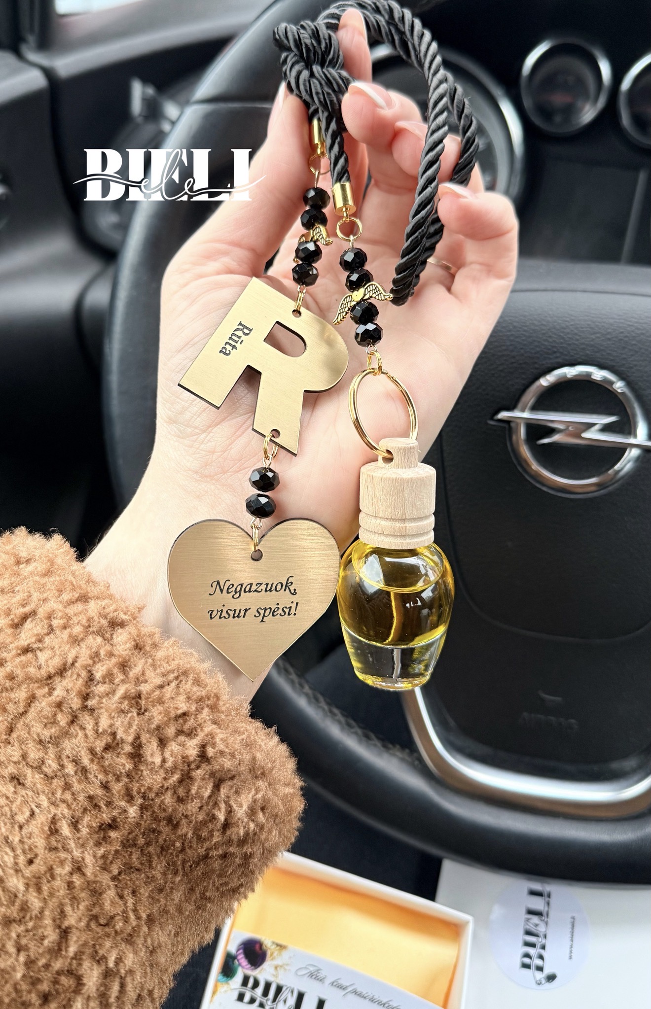 Autopakabukas - kvapukas ,, RAIDĖ, VARDAS, ŠIRDELĖ”