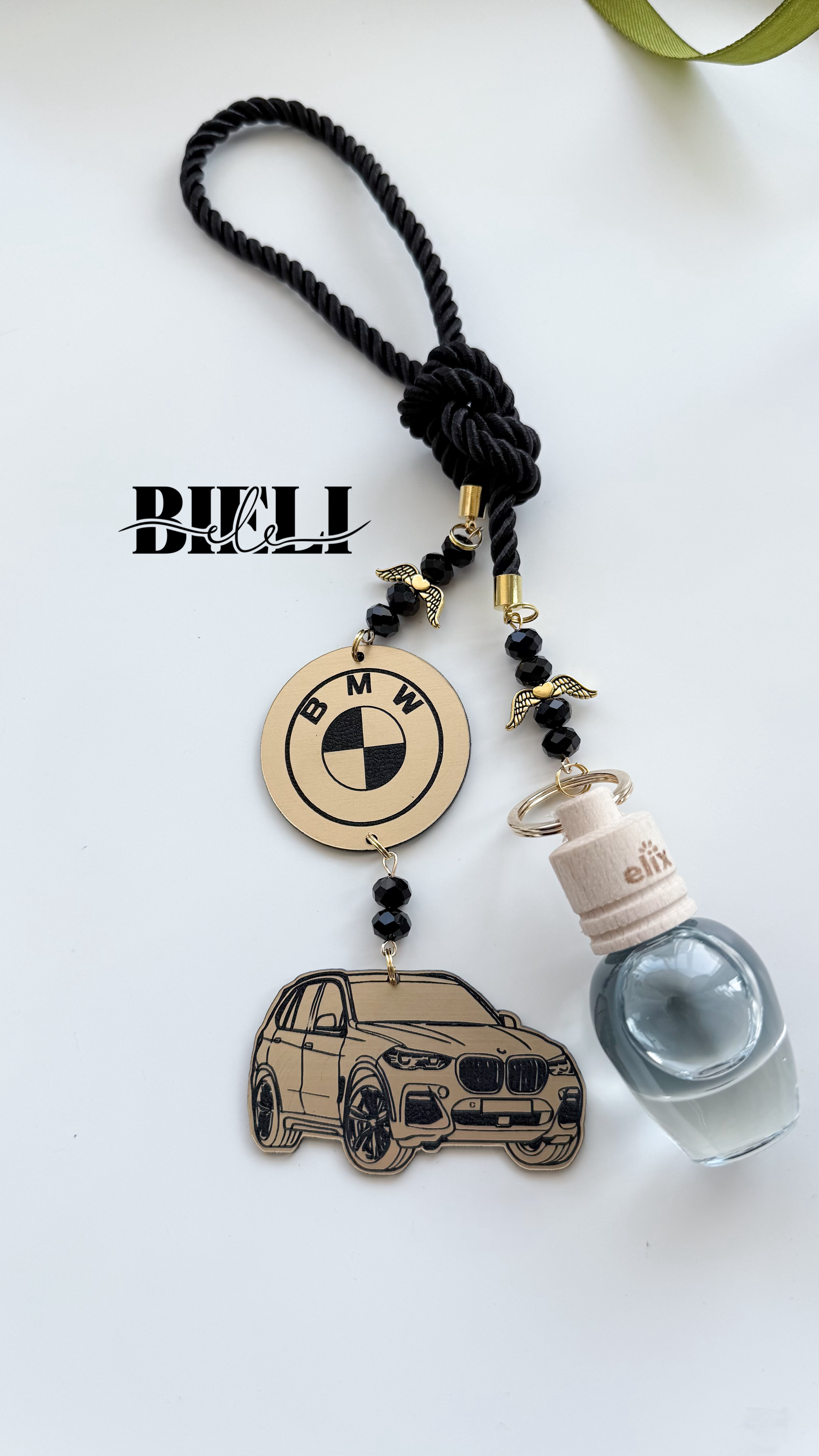 GRAVIRUOTAS MODELIS SU KVAPU